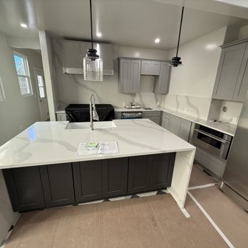 1 Day Kitchen & Bath - Quartz install with waterfall edge - General Contractors Near Me - Lawndale, California 1 Day Kitchen & Bath - Quartz install with waterfall edge - General Contractors Near Me - Lawndale, California