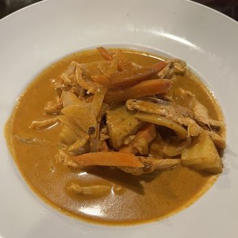 Pop Thai Restaurant - Chicken massaman curry - Thai Near Me - Orlando, Florida Pop Thai Restaurant - Chicken massaman curry - Thai Near Me - Orlando, Florida