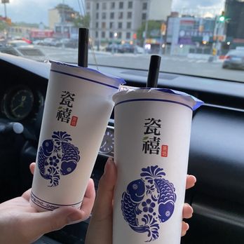 Teazzi Tea Shop - Their House Special Milk Tea - Bubble Tea Near Me - Flushing, New York