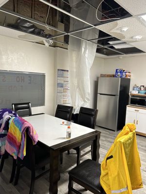 Aloha Roofing Services Logo