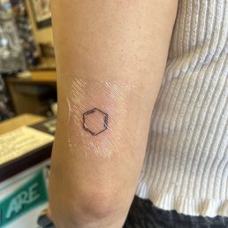 benzene ring benzene ring