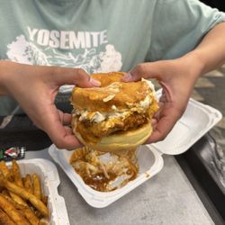 Zinger Halal Express - Nashville hot
