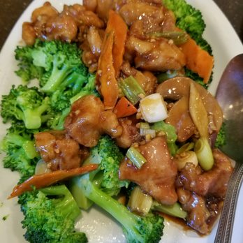 Capital Seafood - chicken and broccoli  (not breast) - Dim Sum Near Me - Arcadia, California