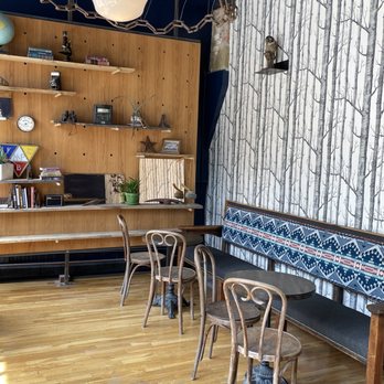 Plume Coffee Bar - Coffee & Tea Near Me - Silver Plume, Colorado