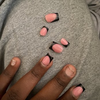 Su Nails & Spa - A few days later, I had them on for a week an a day and they came off in tha week+day. The charm broke . - Nail Salons Near Me - Hemet, California Su Nails & Spa - A few days later, I had them on for a week an a day and they came off in tha week+day. The charm broke . - Nail Salons Near Me - Hemet, California