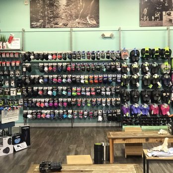 Fleet Feet - Socks and inserts - Shoe Stores Near Me - Mobile, Alabama