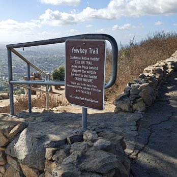 Mt Helix Park - Trailhead sign - Parks Near Me - La Mesa, California