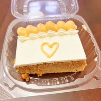 Toimoi Bakery - Thai Tea Très Leches - Bakeries Near Me - Chantilly, Virginia
