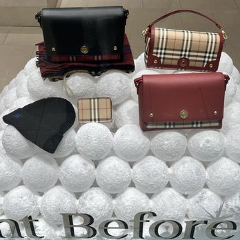 Burberry - Women's Clothing Near Me - Atlanta, Georgia Burberry - Women's Clothing Near Me - Atlanta, Georgia