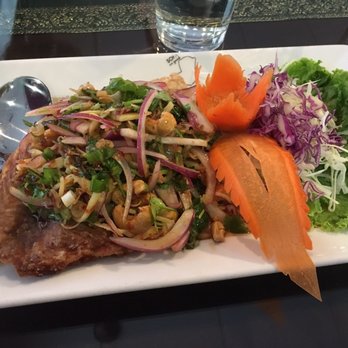 Bua Thai Restaurant - Thai Near Me - Aurora, Colorado