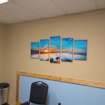 Clinica Hispana - Simple decor in the patient room. - Family Practice Near Me - Fort Worth, Texas