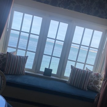 Spindrift Inn - View - Hotels Near Me - Monterey, California Spindrift Inn - View - Hotels Near Me - Monterey, California