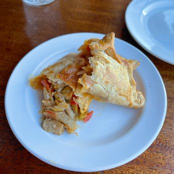 Buenos Aires Café - Este - Pollo Empanada - Argentine Near Me - Austin, Texas Buenos Aires Café - Este - Pollo Empanada - Argentine Near Me - Austin, Texas