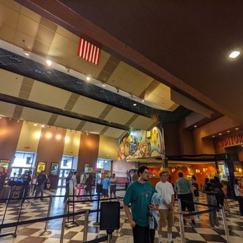 Cinemark 20 and XD - Inside - Cinema Near Me - Pflugerville, Texas