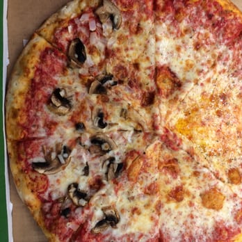 Big Rocco's Express - Wellington - Doesn't look like double cheese at all.  Look how much sauce you see before crust.  Also very stingy with the mushrooms and onions. - Pizza Near Me - Wellington, Florida