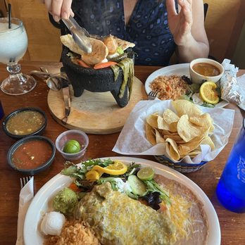 Rita's Mexican Food & Mariscos - Chicken Chimi Campechana En Molcajete - Mexican Near Me - Phoenix, Arizona Rita's Mexican Food & Mariscos - Chicken Chimi Campechana En Molcajete - Mexican Near Me - Phoenix, Arizona