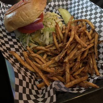 Hamilton's Pub - All American Burger and Fries - Pubs Near Me - Columbus, Ohio