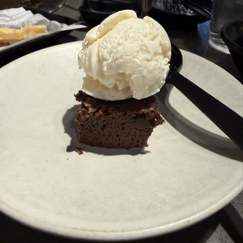 Hwaro - Brownie Ice Cream - Korean Near Me - Las Vegas, Nevada