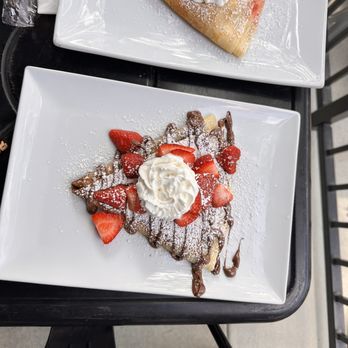 Parisien Bakery - Nutella strawberry crepe - Bakeries Near Me - Clovis, California