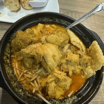 Sambal Chef - Chicken flat noodle - Malaysian Near Me - Houston, Texas