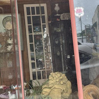 Random Stuff - Treasure Window Random Stuff - Antiques Near Me - Cumberland, Maryland