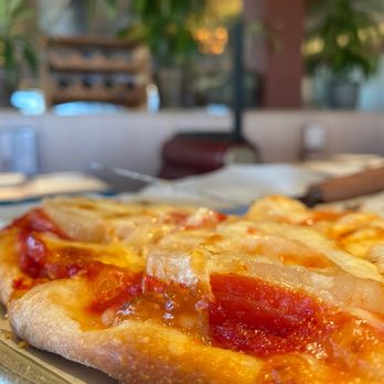 Chi Chi's Pizza - Individual pizza - Pizza Near Me - Canyon Country, California Chi Chi's Pizza - Individual pizza - Pizza Near Me - Canyon Country, California