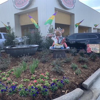 Don's Specialty Meats - Fun Cajun decor here! - Meat Shops Near Me - Scott, Louisiana