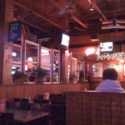Old Chicago Pizza + Taproom