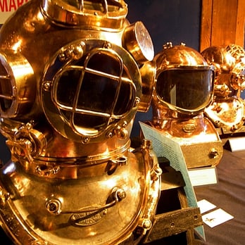 Seattle Aquarium - old fashioned diving helmets - Aquariums Near Me - Seattle, Washington Seattle Aquarium - old fashioned diving helmets - Aquariums Near Me - Seattle, Washington