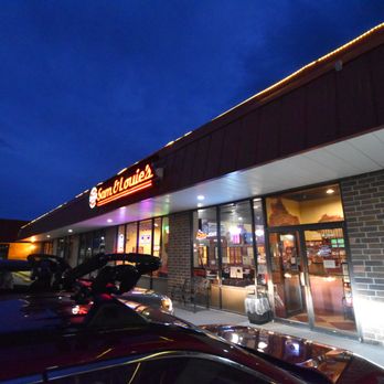 Sam & Louie's Italian Restaurant & New York Pizzeria - Pizza Near Me - Alliance, Nebraska Sam & Louie's Italian Restaurant & New York Pizzeria - Pizza Near Me - Alliance, Nebraska