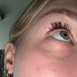 The Lash Lounge - Big gaps in my lashes!