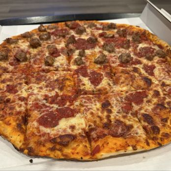 Giordano's - Large Tavern Style Pizza - Pizza Near Me - Streamwood, Illinois