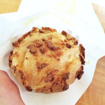 Beard Papa's - Cookie cream puff - Desserts Near Me - Cupertino, California
