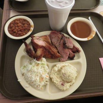 The Pit BBQ - two meat plate of sliced brisket and dry chicken...meh - Barbeque Near Me - Georgetown, Texas The Pit BBQ - two meat plate of sliced brisket and dry chicken...meh - Barbeque Near Me - Georgetown, Texas
