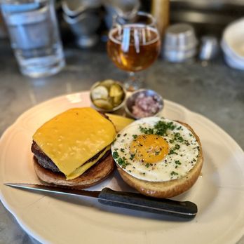 Au Cheval - Bars Near Me - Chicago, Illinois