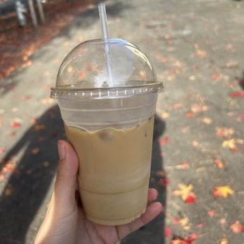 Maison Alyzee - Bakeries Near Me - Mountain View, California