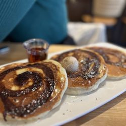 Urban Egg - Powers - Cinnamon Swirl Pancake Flight