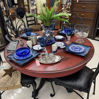 Pirate Queen Designs - Dining set... - Used, Vintage & Consignment Near Me - Palacios, Texas Pirate Queen Designs - Dining set... - Used, Vintage & Consignment Near Me - Palacios, Texas