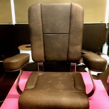 Precision Canvas - Captain's chair, after photo.  All custom upholstery and stitching. - Boat Repair Near Me