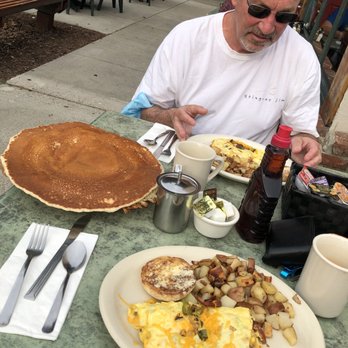 Potato Shack Cafe - Cheese omelette and ONE pancake which is bigger than the plate - American Near Me - Encinitas, California Potato Shack Cafe - Cheese omelette and ONE pancake which is bigger than the plate - American Near Me - Encinitas, California