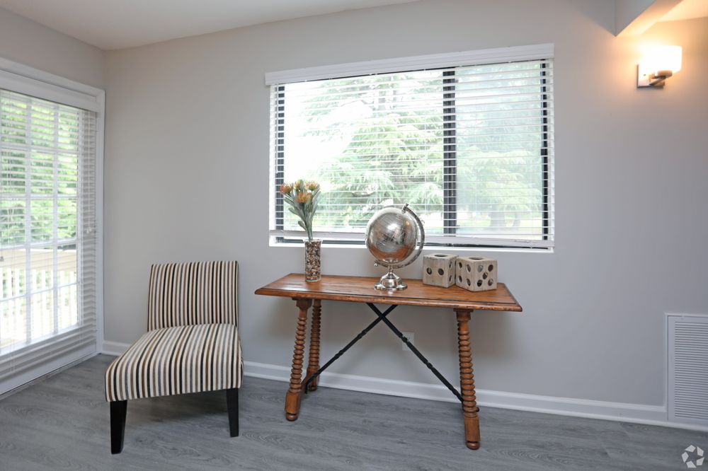 THE HAMPTONS AT COUNTRY PARK APARTMENT HOMES Updated August 2024 16