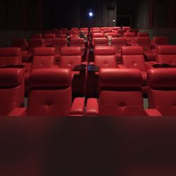 Park Plaza Cinema - Theatre seats-FULL recline-they also sell blankets, I'm glad I didn't buy one cause I could've fallen asleep