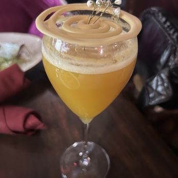 Oscar Wilde - Only fans - Cocktail Bars Near Me - New York, New York