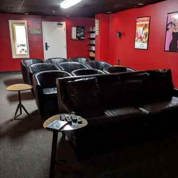 Hotel Leo - Clark Gable Theater - lots of DVDs to choose from. - Hotels Near Me - Bellingham, Washington