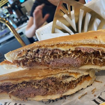 Sanguich - Pan con bistec - Cuban Near Me - Miami, Florida