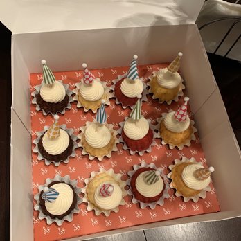 Nothing Bundt Cakes - Bakeries Near Me - Elk Grove, California