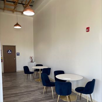 Ding Tea - Murrieta - Tables - Bubble Tea Near Me - Murrieta, California Ding Tea - Murrieta - Tables - Bubble Tea Near Me - Murrieta, California