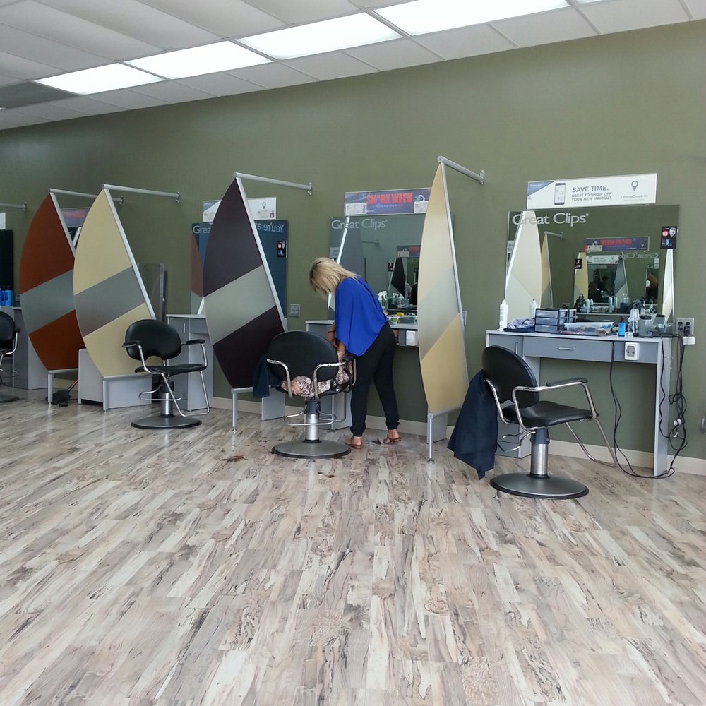 Great Clips - Guess this employee forgot about basic customer service. - Hair Salons Near Me - Orange Park, Florida Great Clips - Guess this employee forgot about basic customer service. - Hair Salons Near Me - Orange Park, Florida