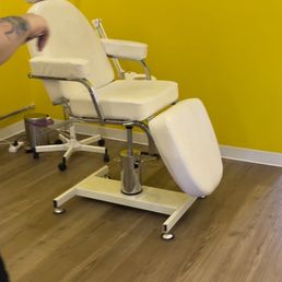 Facial chair