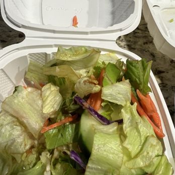 Black Bear Diner Tulare - Disgusting salad!!!! - Diners Near Me - Tulare, California